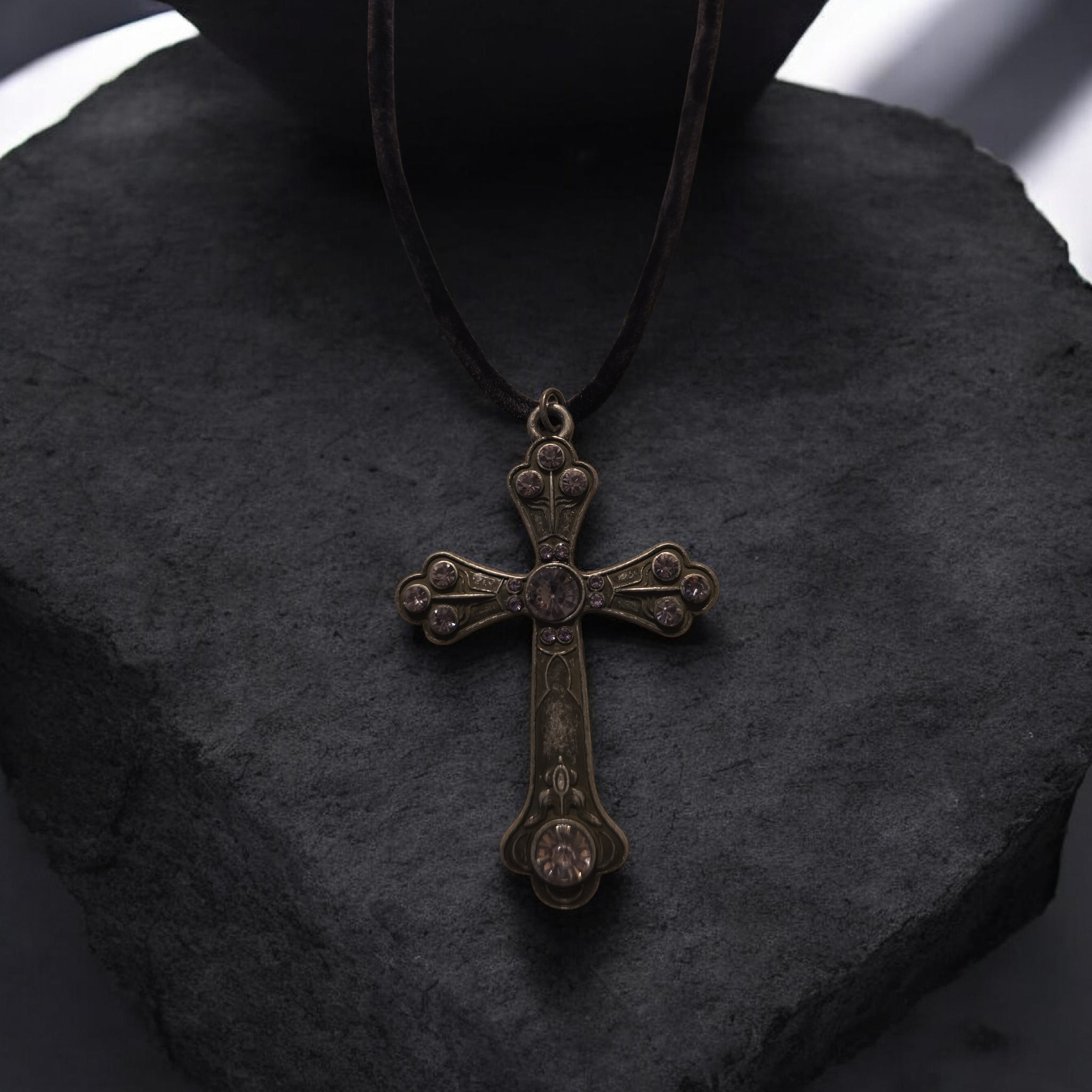 Vamp Collection Cross